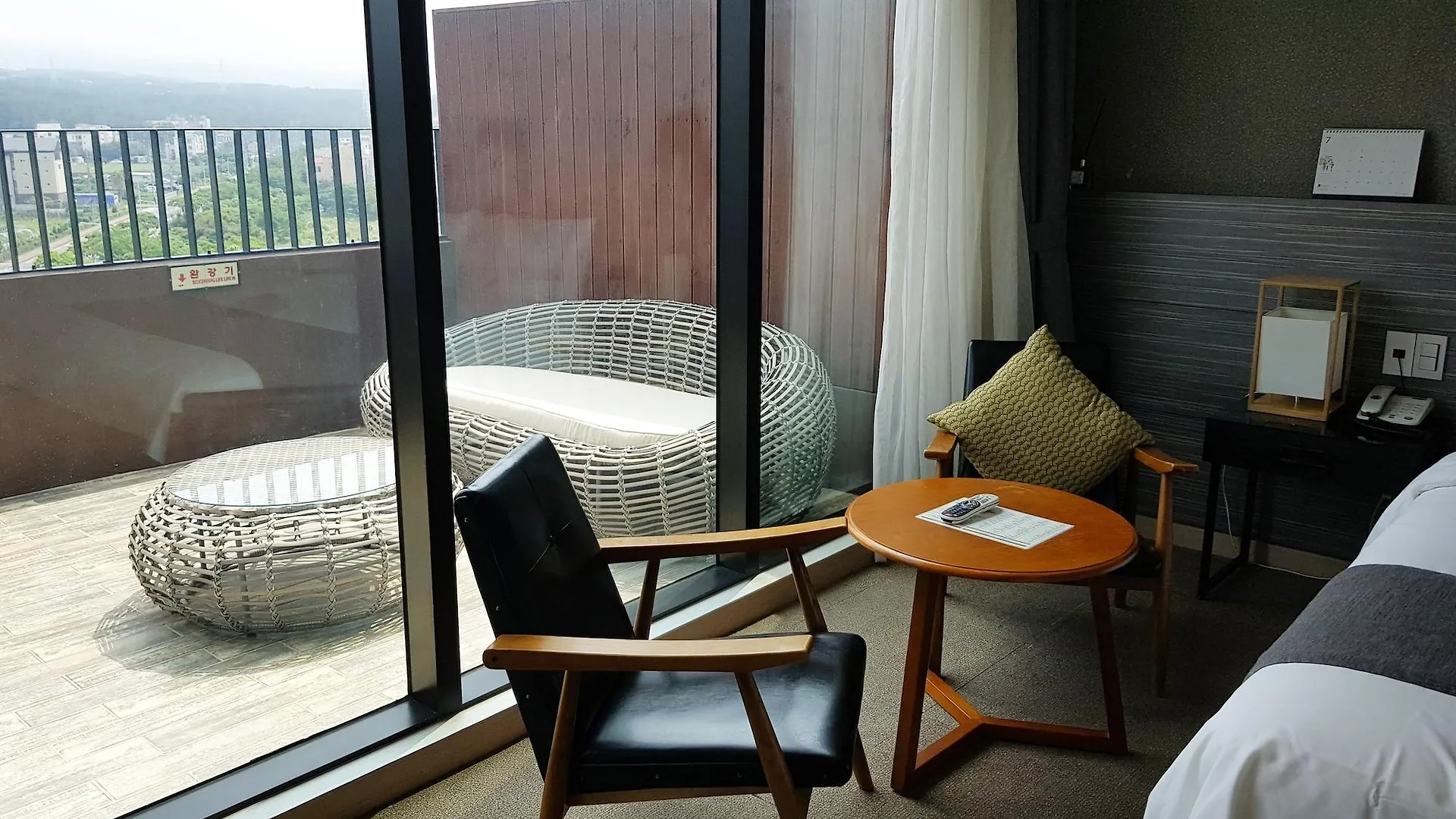 I-Jin Hotel Jeju 3*,